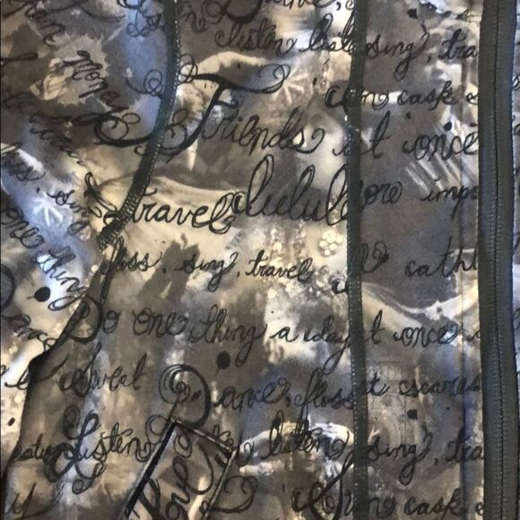 Lululemon jacket 2 (1325) - Picture 2 of 8